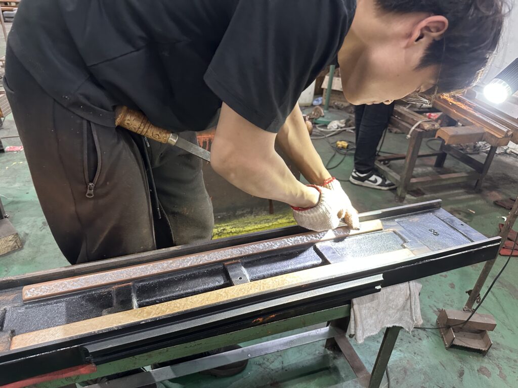 YUTON manual surface grinder guideway hand scraping process for precision flatness