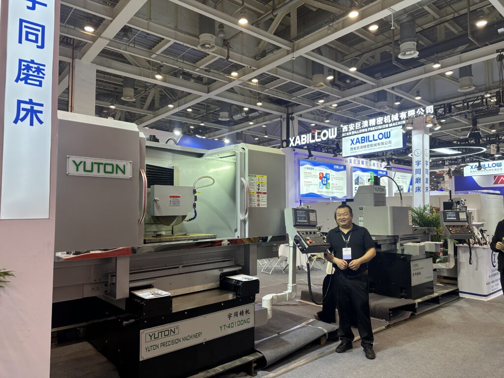 CNC surface grinding machine YUTON exhibition display