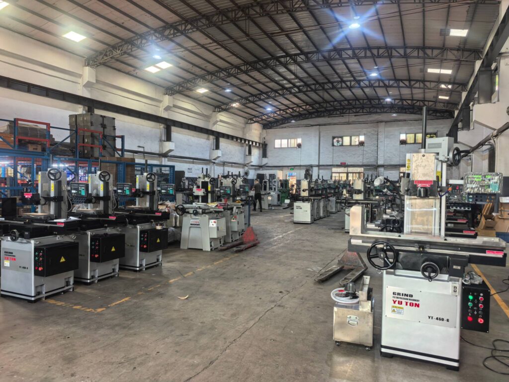 cnc grinding machine for automotive parts manufacturing precision components