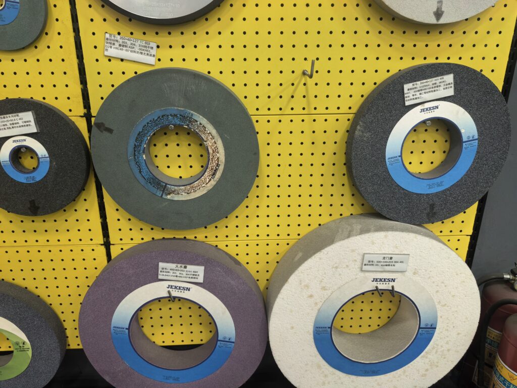 Grinding wheel selection for surface grinder used in bearing manufacturing
