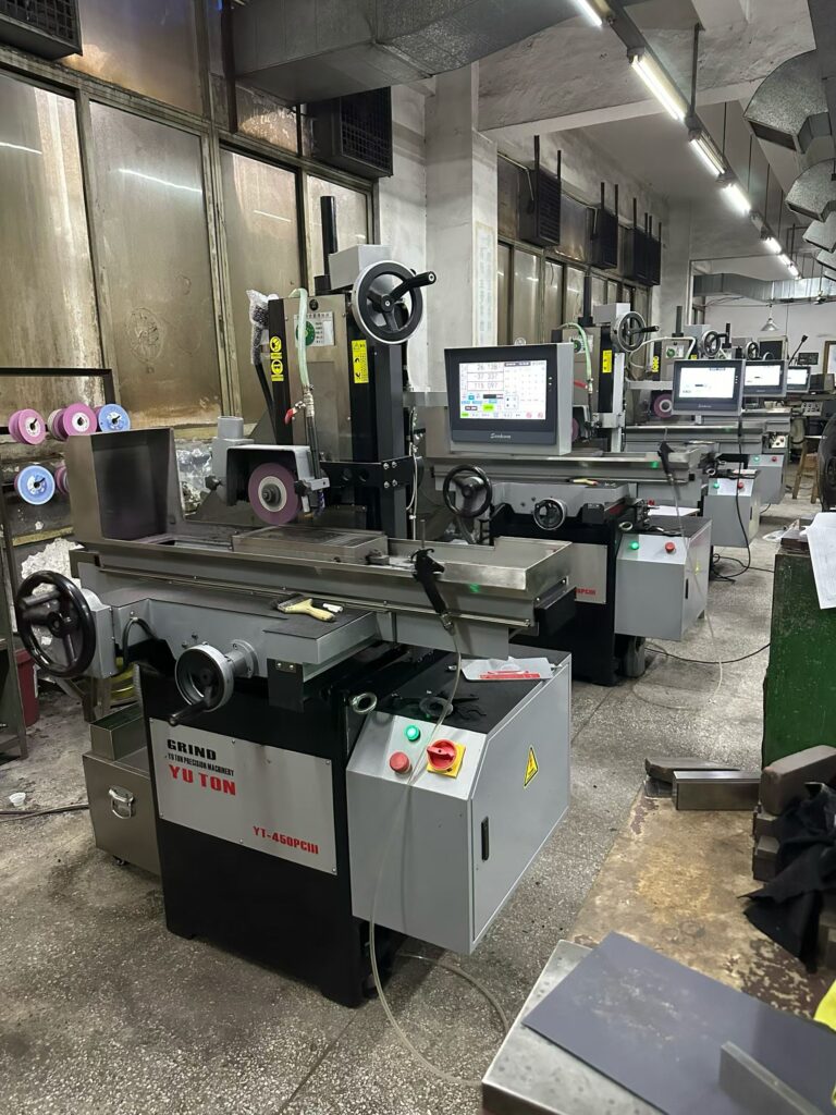 YUTON precision surface grinder machining metal components