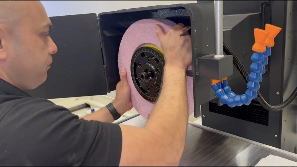 Surface grinder wheel balancing and spindle inspection during wheel installation